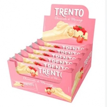 Chocolate Trento Cheesecake de Morango Peccin 29g Display com 16 Unidades